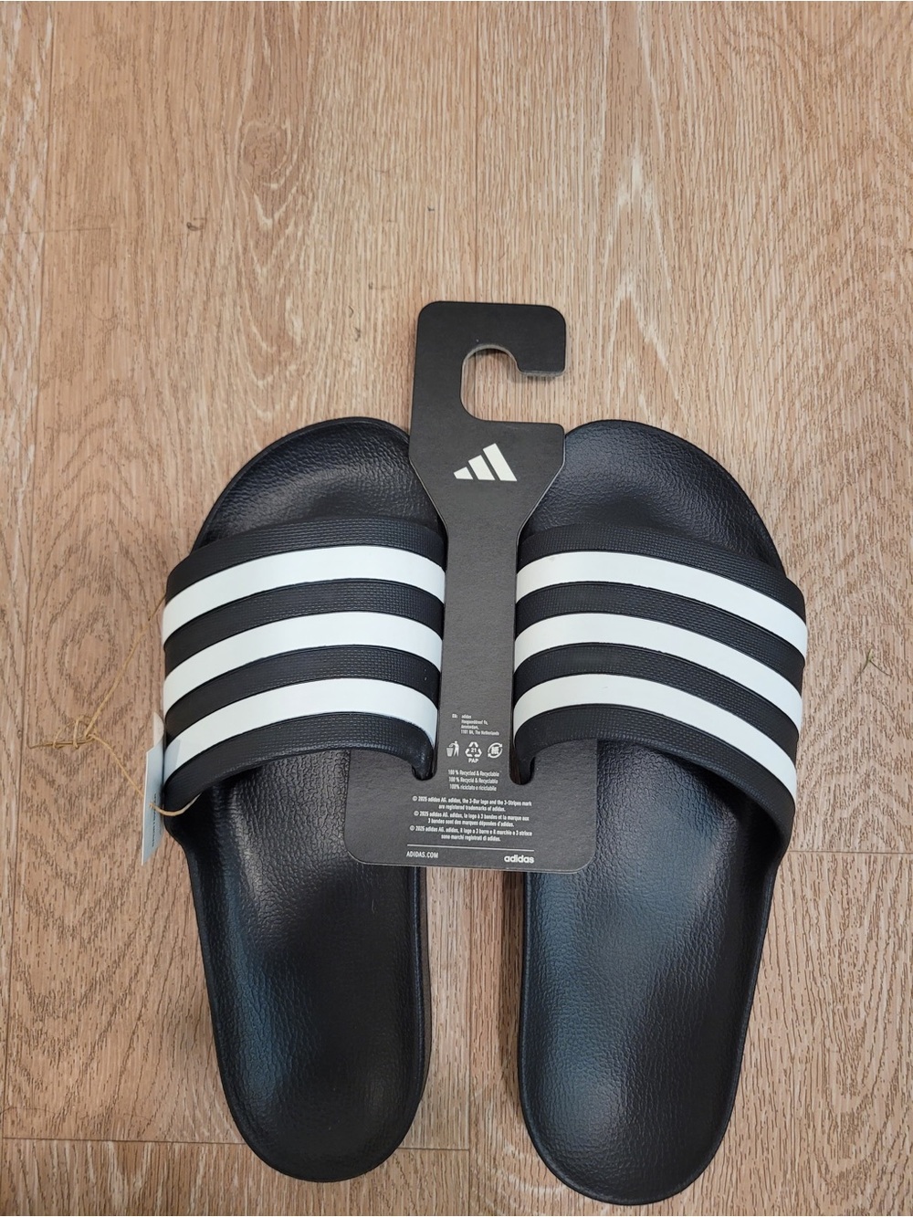 NWT Brand new Men’s US 11 Adidas slides black